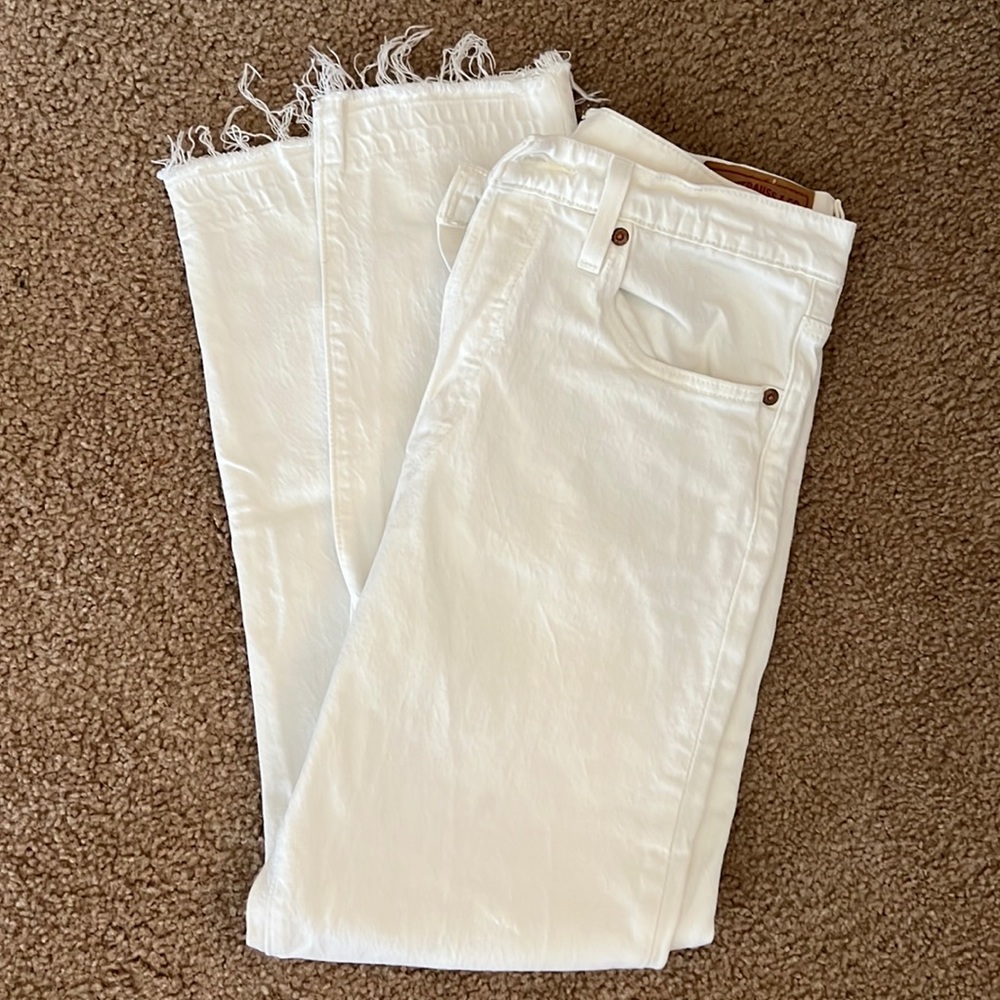 Levi’s 501s cropped white jeans 29/28
